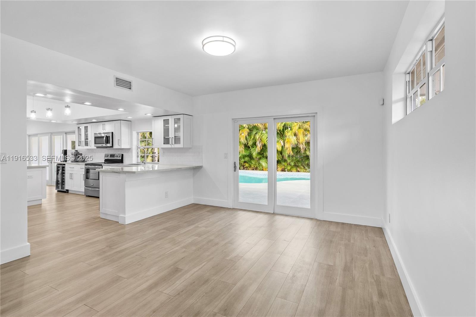 HIGHLAND LAKES SEC 1 - Residential