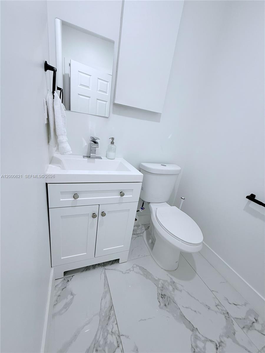 WESTWOOD LAKE 2ND ADDN - Residential Lease