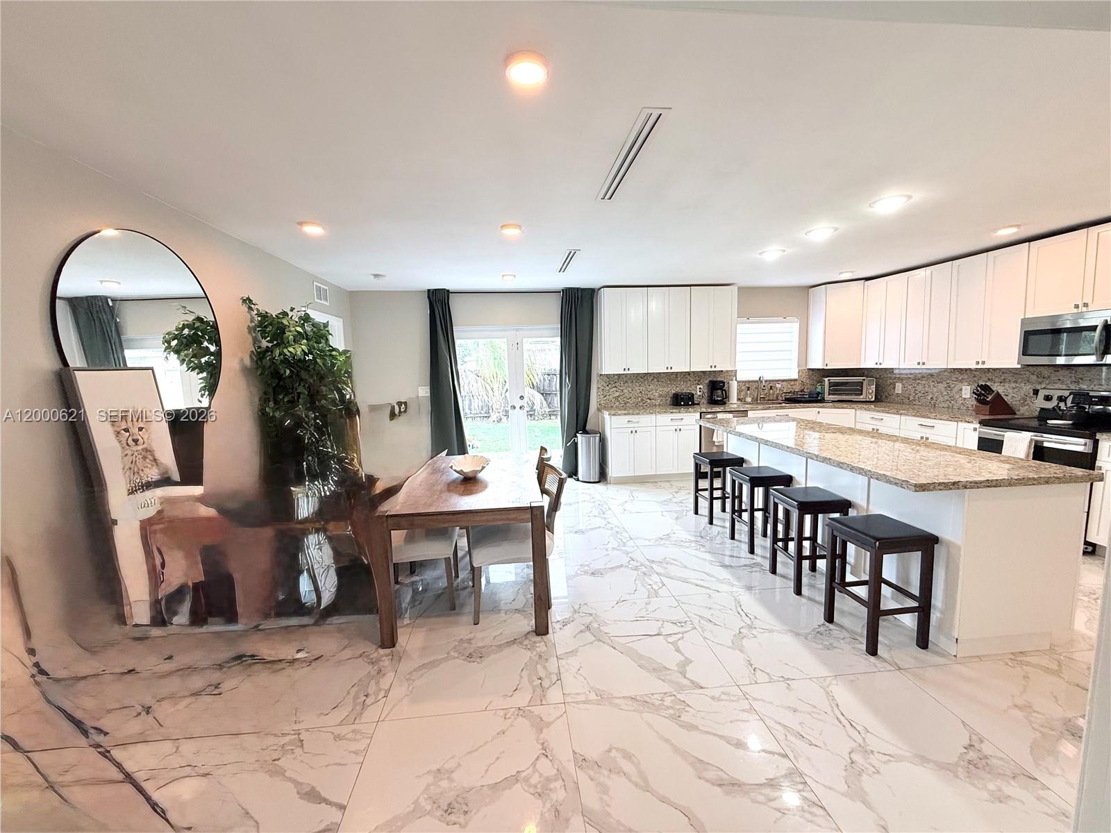 WESTWOOD LAKE 2ND ADDN - Residential Lease