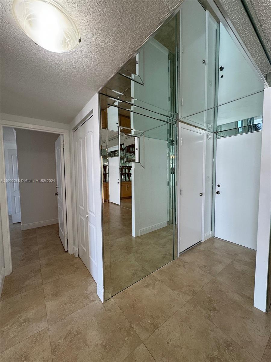 WINSTON TOWER 300 CONDO - Residential