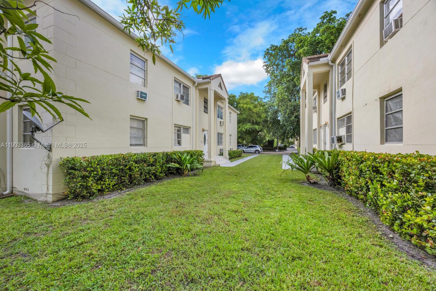 C GAB DOUGLAS SEC - Residential Lease