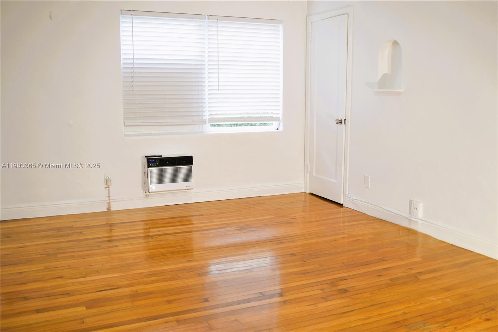 C GAB DOUGLAS SEC - Residential Lease