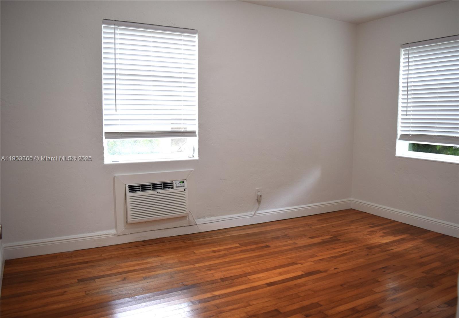 C GAB DOUGLAS SEC - Residential Lease