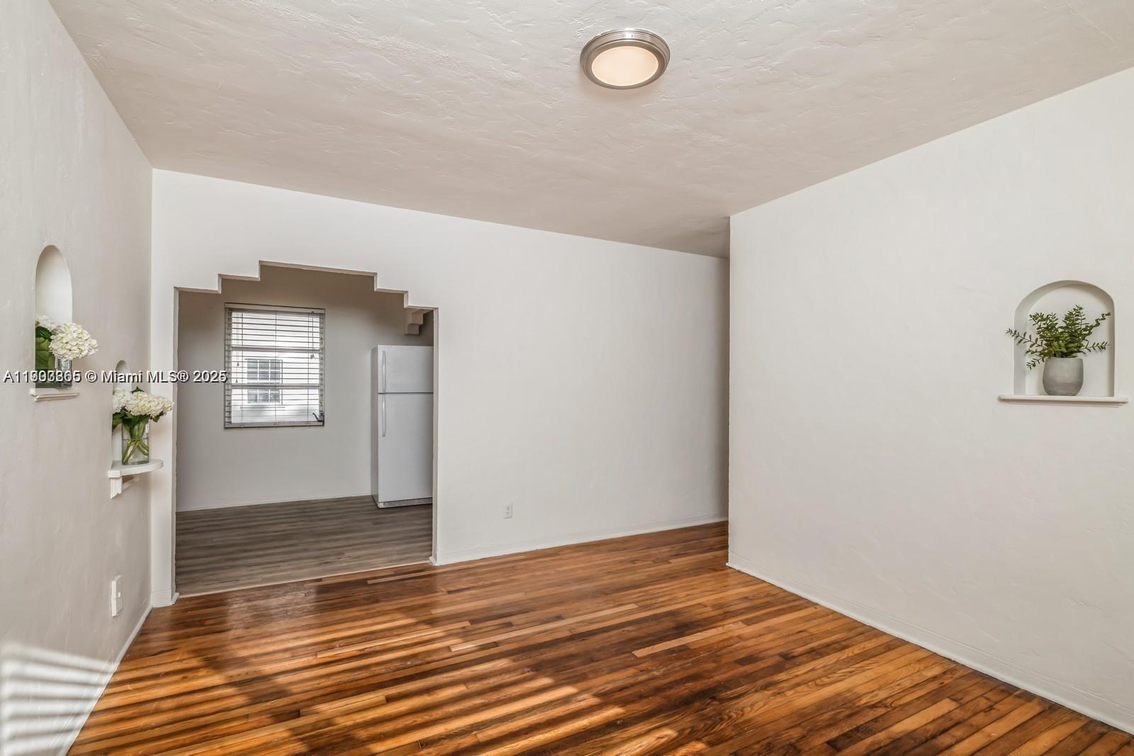 C GAB DOUGLAS SEC - Residential Lease