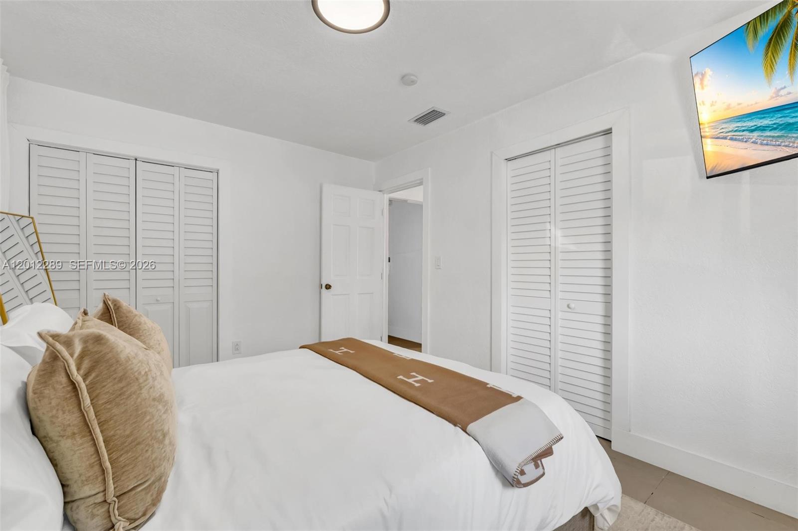 WESTWOOD LAKE 8TH ADDN - Residential