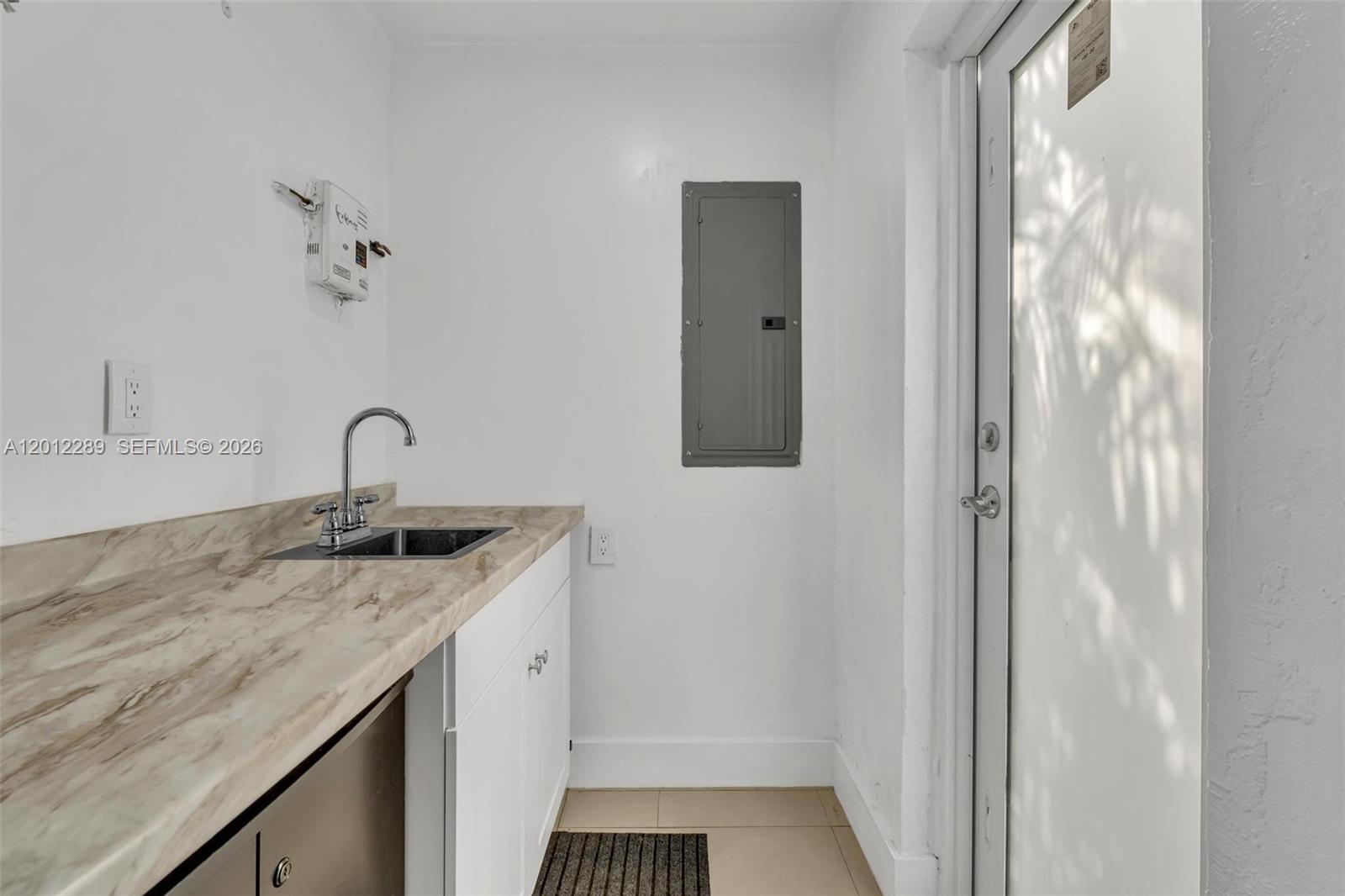 WESTWOOD LAKE 8TH ADDN - Residential