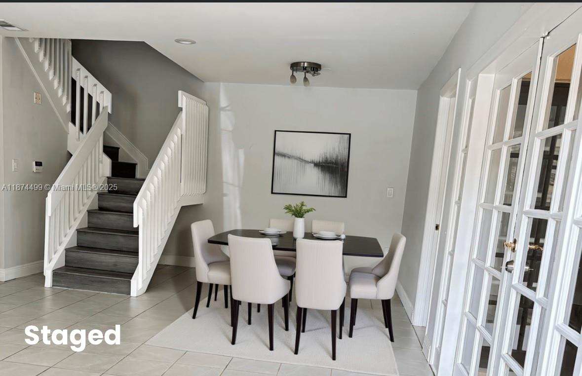 HOST CROSSINGS - Residential