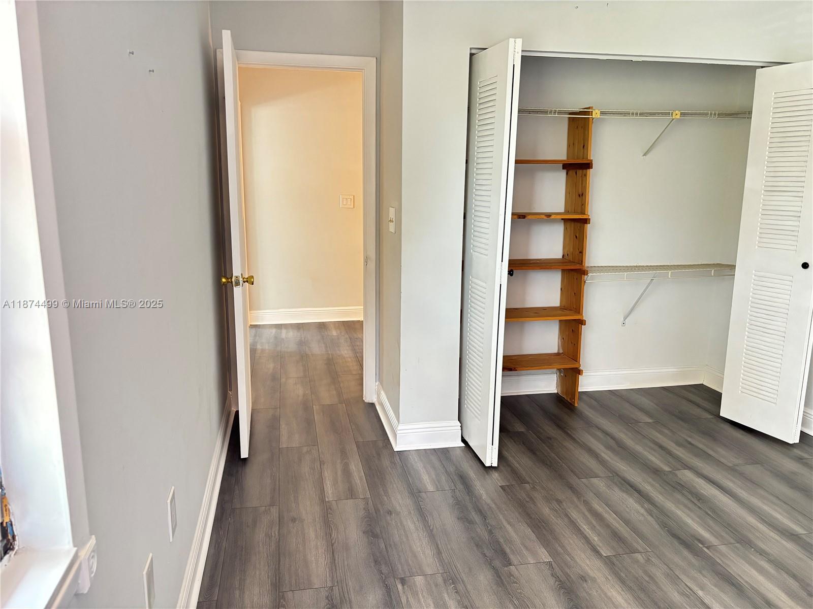 HOST CROSSINGS - Residential