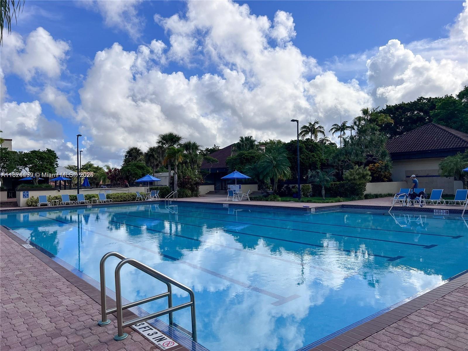 HOST CROSSINGS - Residential