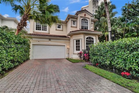 19413 38th Ct 0 Sunny Isles Beach FL 33160