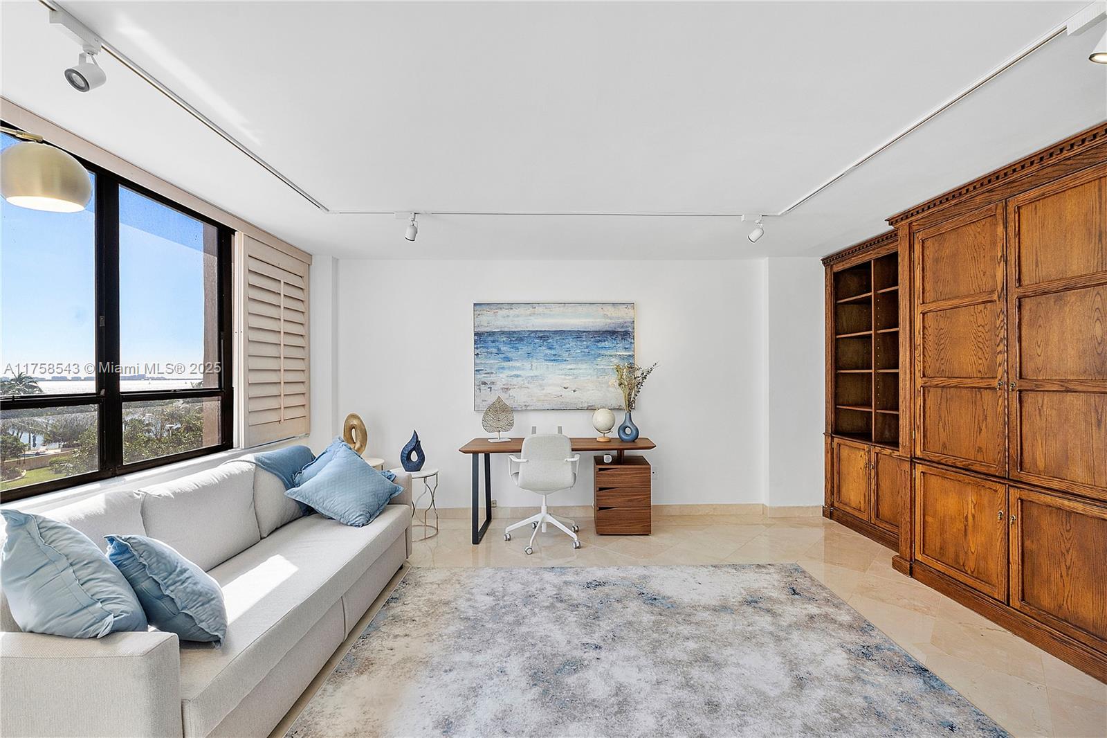 GROVE ISLE CONDO - Residential Lease