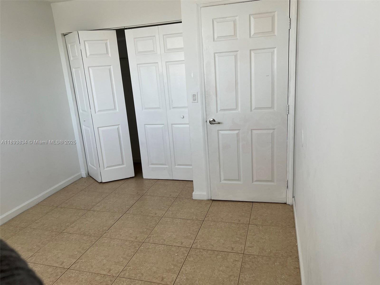 PRESIDENTIAL GOLFVIEW CON - Residential Lease