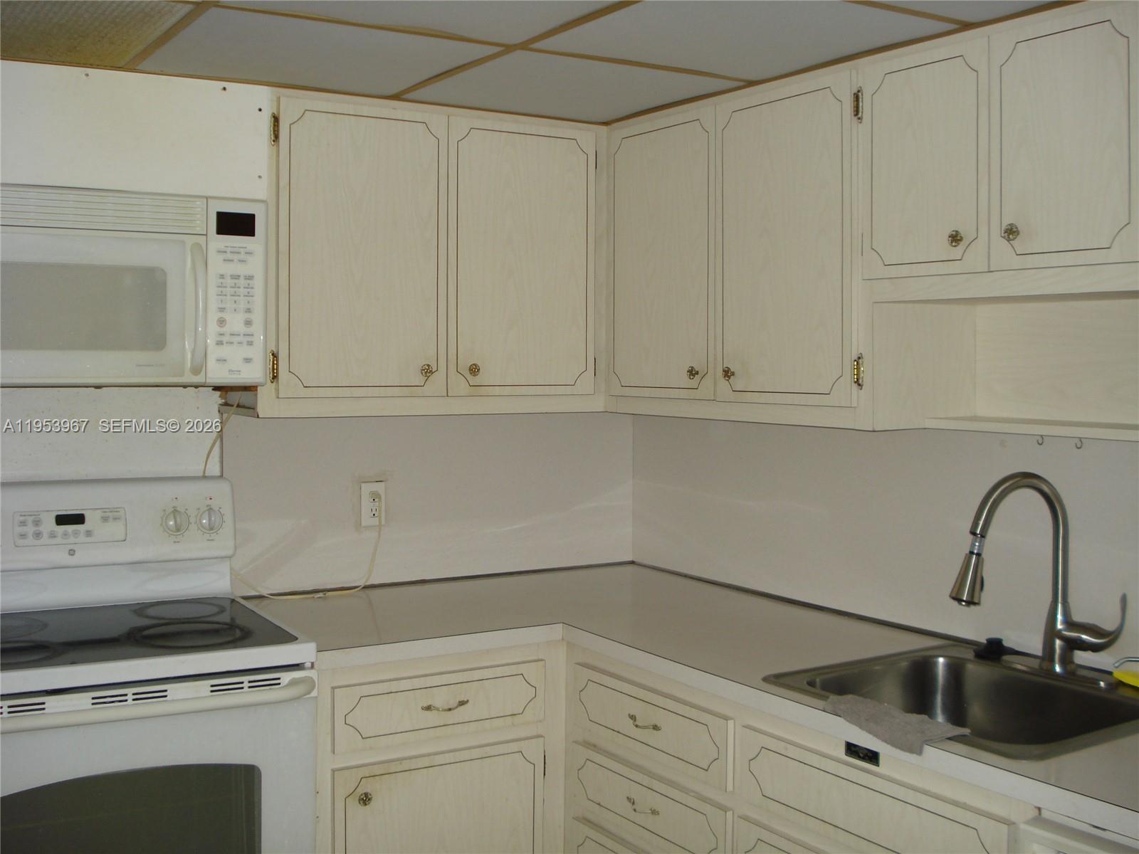 HEMISPHERES CONDO - Residential