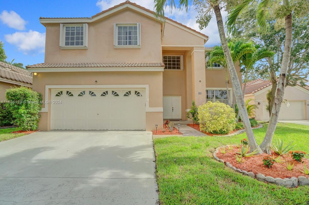 Photo of 114 Cameron Ct, Weston, FL 33326 (MLS # A11631123)