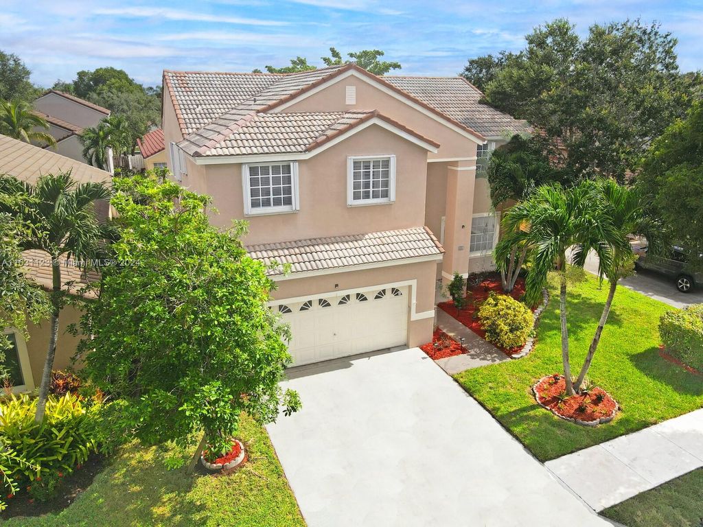 Photo of 114 Cameron Ct, Weston, FL 33326 (MLS # A11631123)