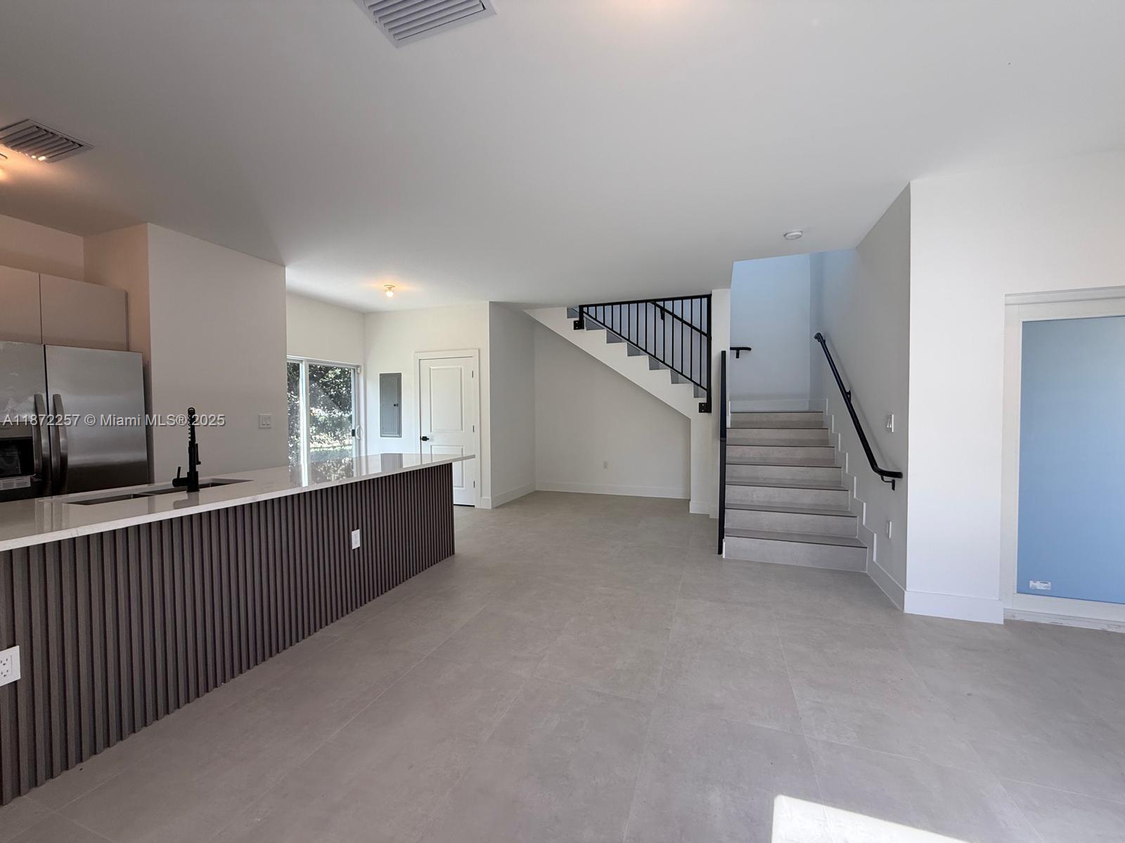 2788 NW 9th Pl