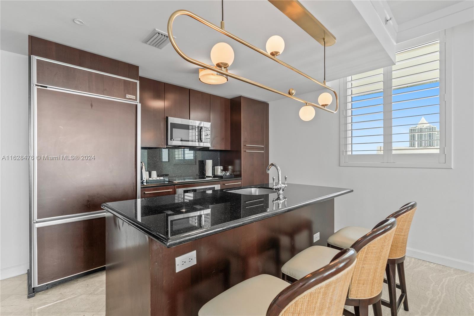 FONTAINEBLEAU III - Residential