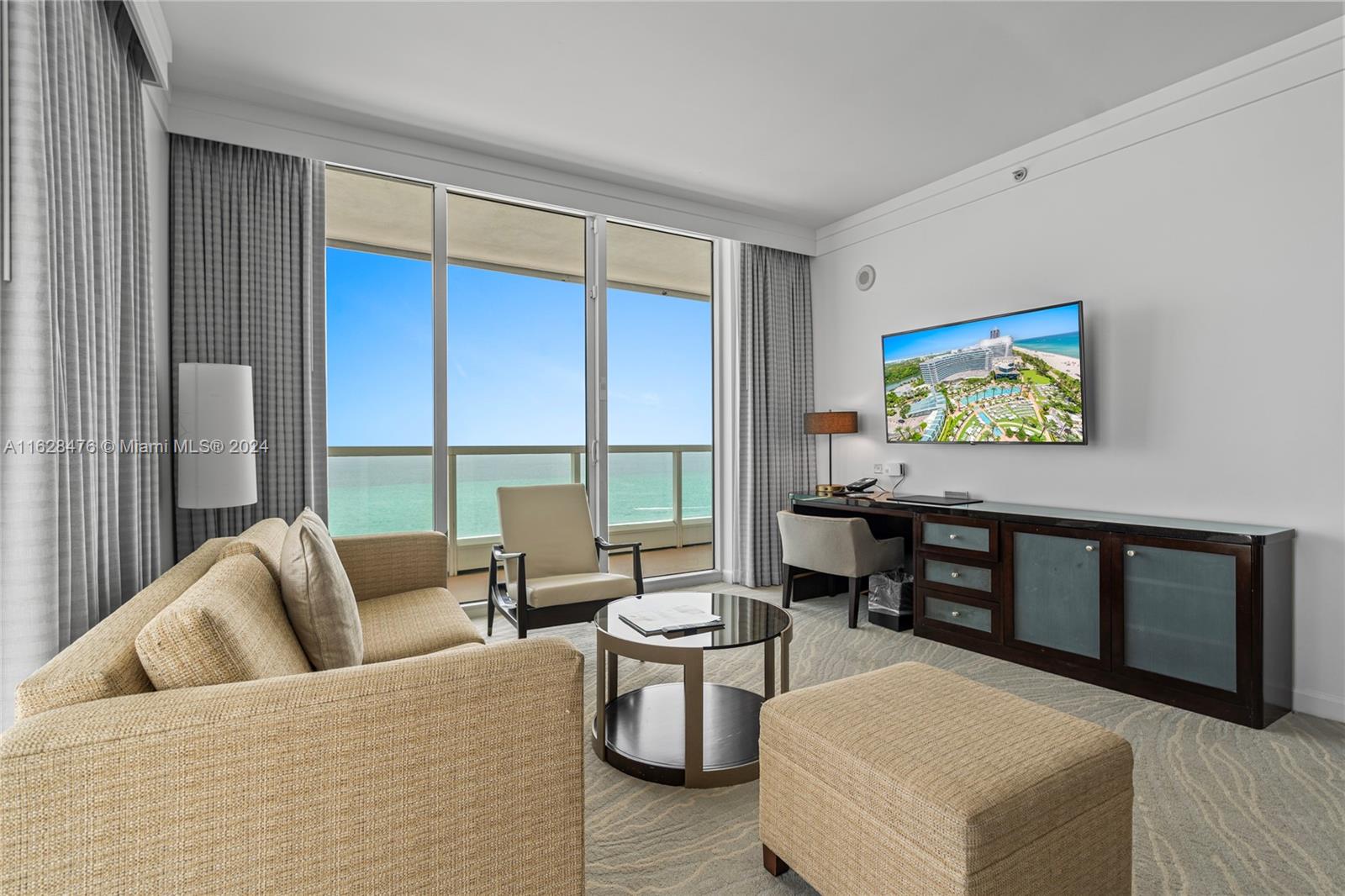 FONTAINEBLEAU III - Residential