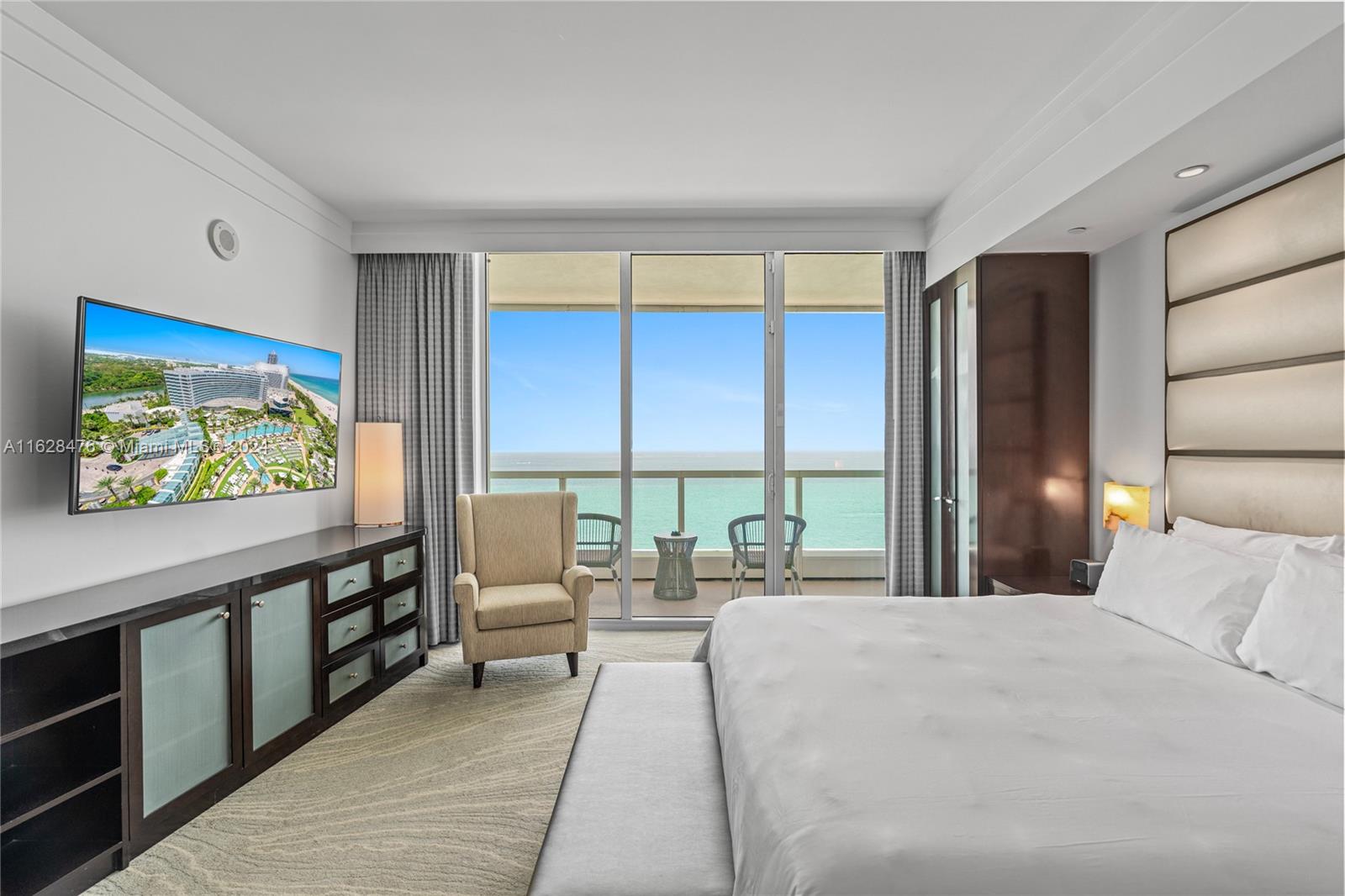 FONTAINEBLEAU III - Residential