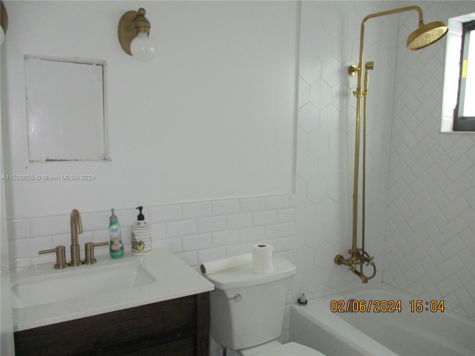 MAINLANDS OF TAMARAC LAKE - Residential Lease