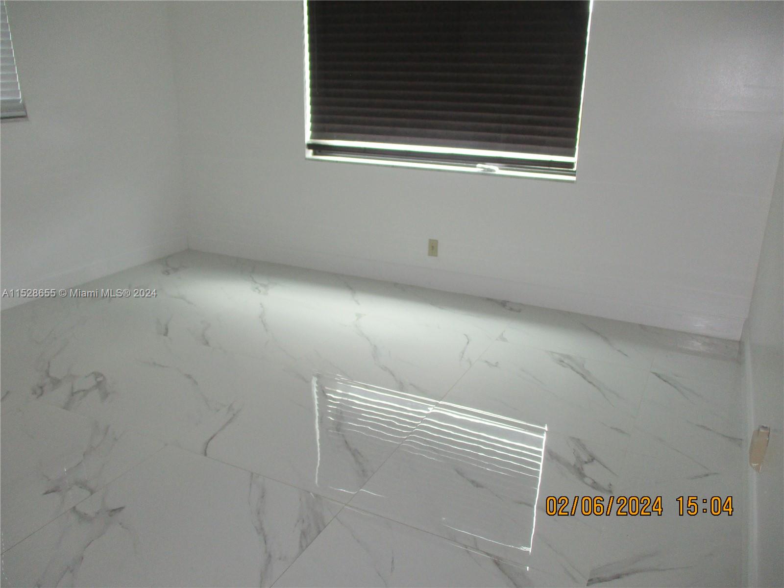 MAINLANDS OF TAMARAC LAKE - Residential Lease