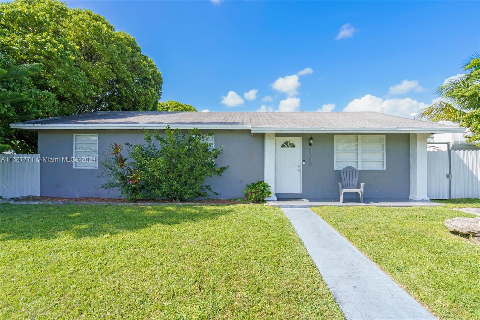 30320 Sw 149th Ave, Homestead, Miami-Dade County, Florida - 4 Bedrooms  
3 Bathrooms - 