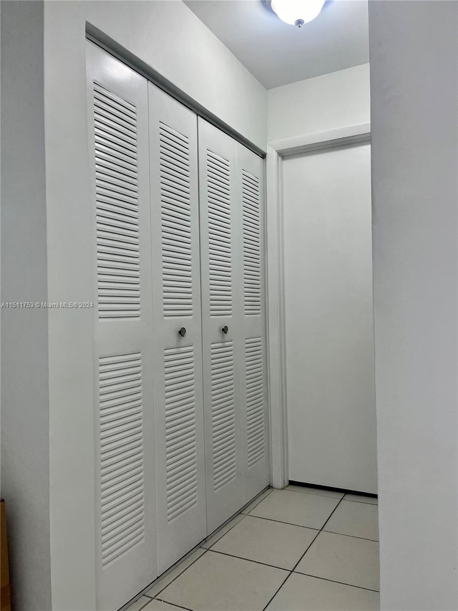INTERNATIONAL PARK CONDO - Residential Lease