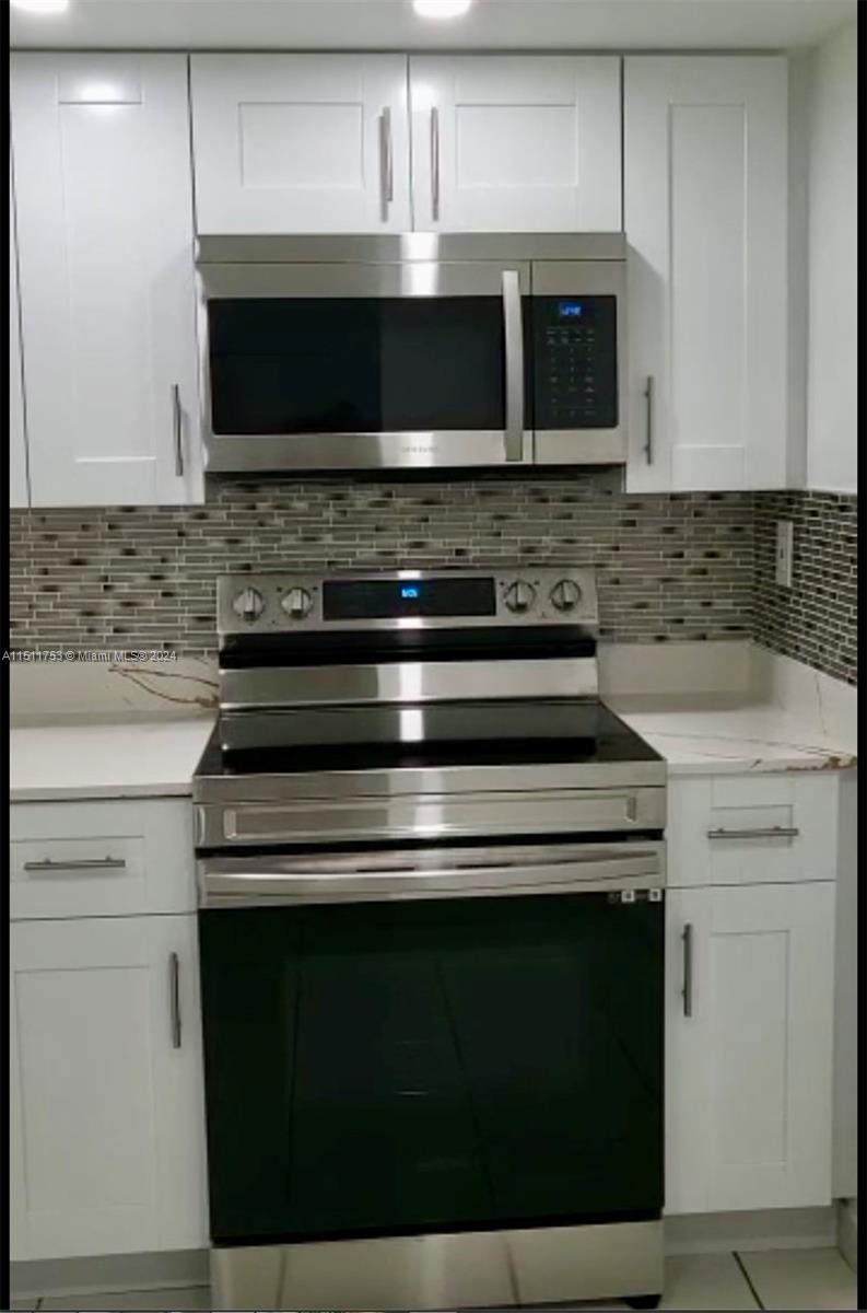 INTERNATIONAL PARK CONDO - Residential Lease