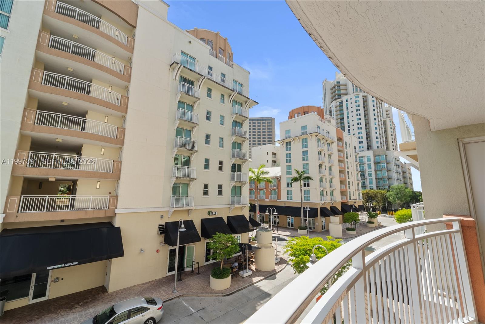 DOWNTOWN DADELAND CONDO N - Residential