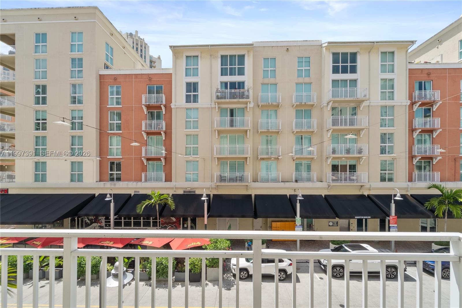 DOWNTOWN DADELAND CONDO N - Residential