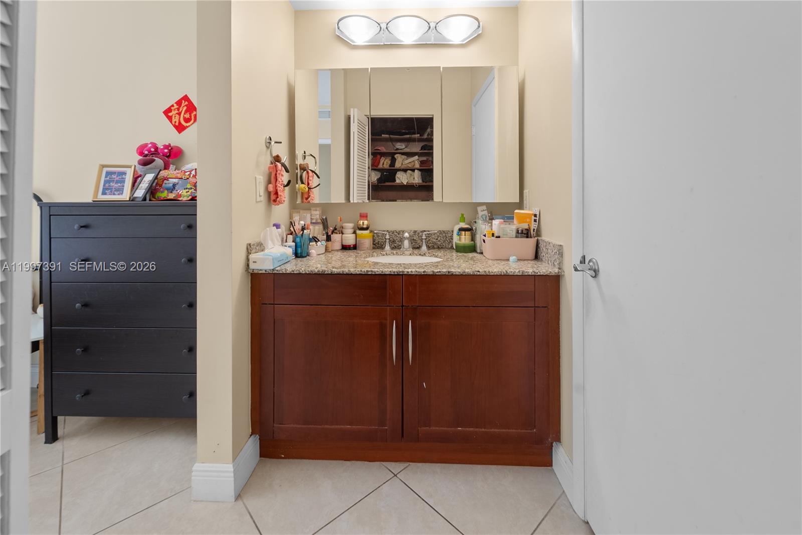 DOWNTOWN DADELAND CONDO N - Residential