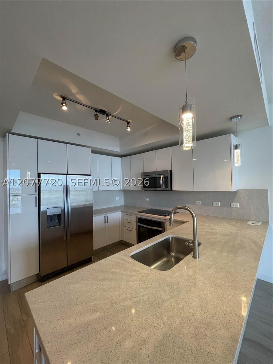 999 SW 1st Ave 2109