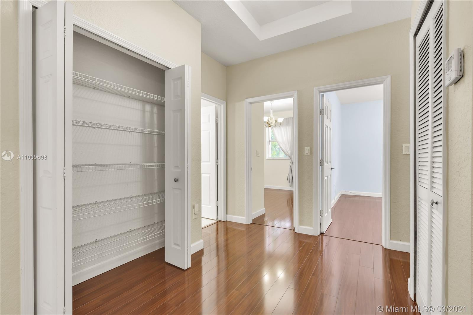 KENDALL BREEZE - Residential Lease