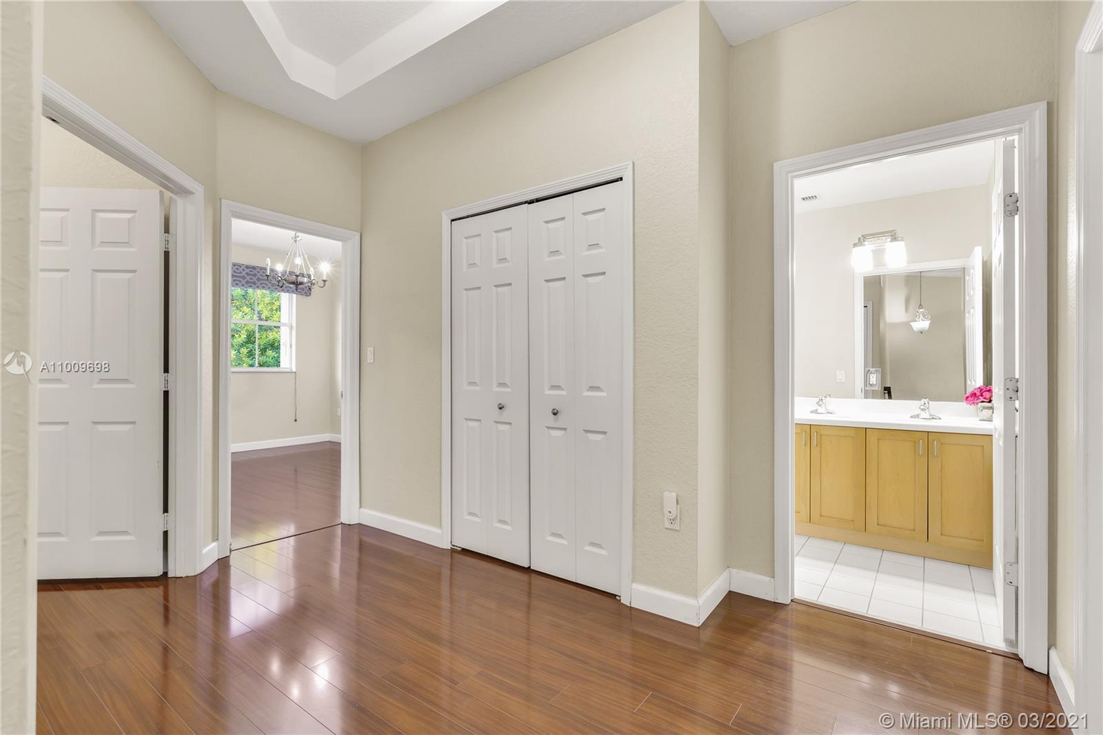 KENDALL BREEZE - Residential Lease