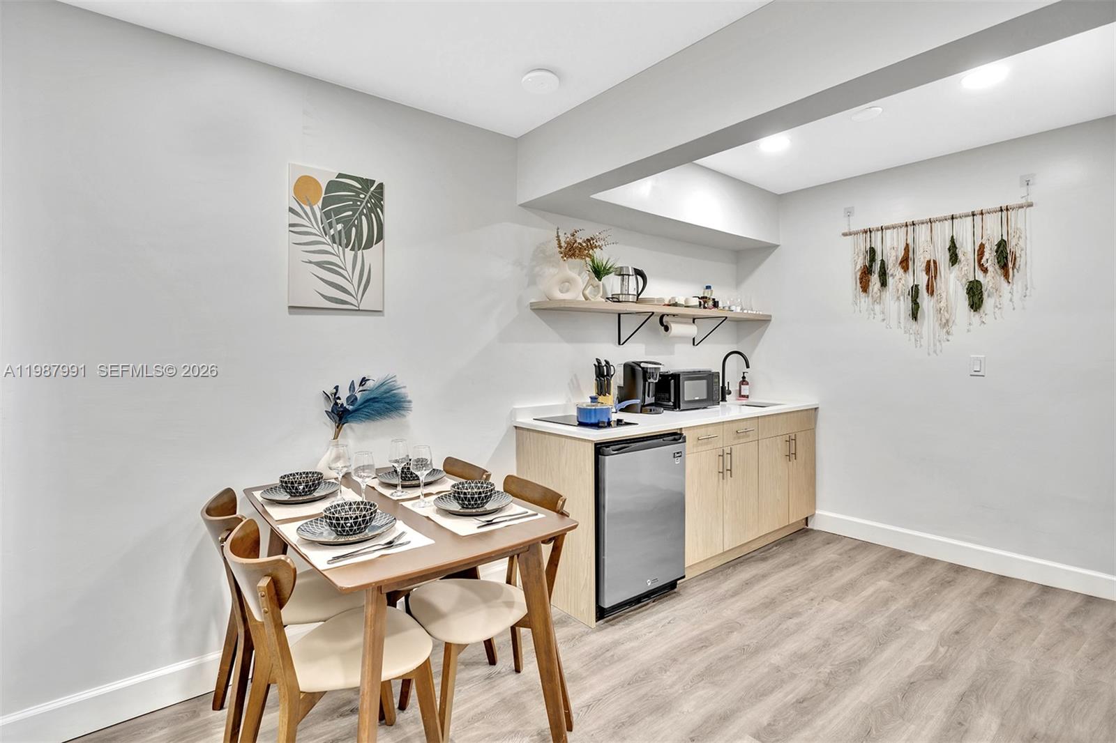 ATLANTIC SHORES DIXIE HIG - Residential Lease