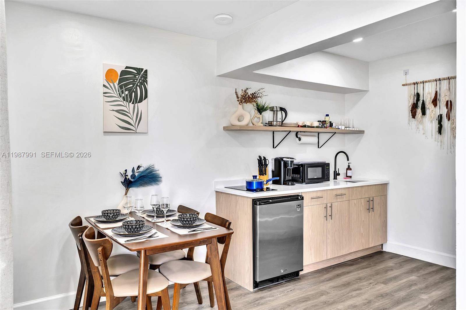 ATLANTIC SHORES DIXIE HIG - Residential Lease