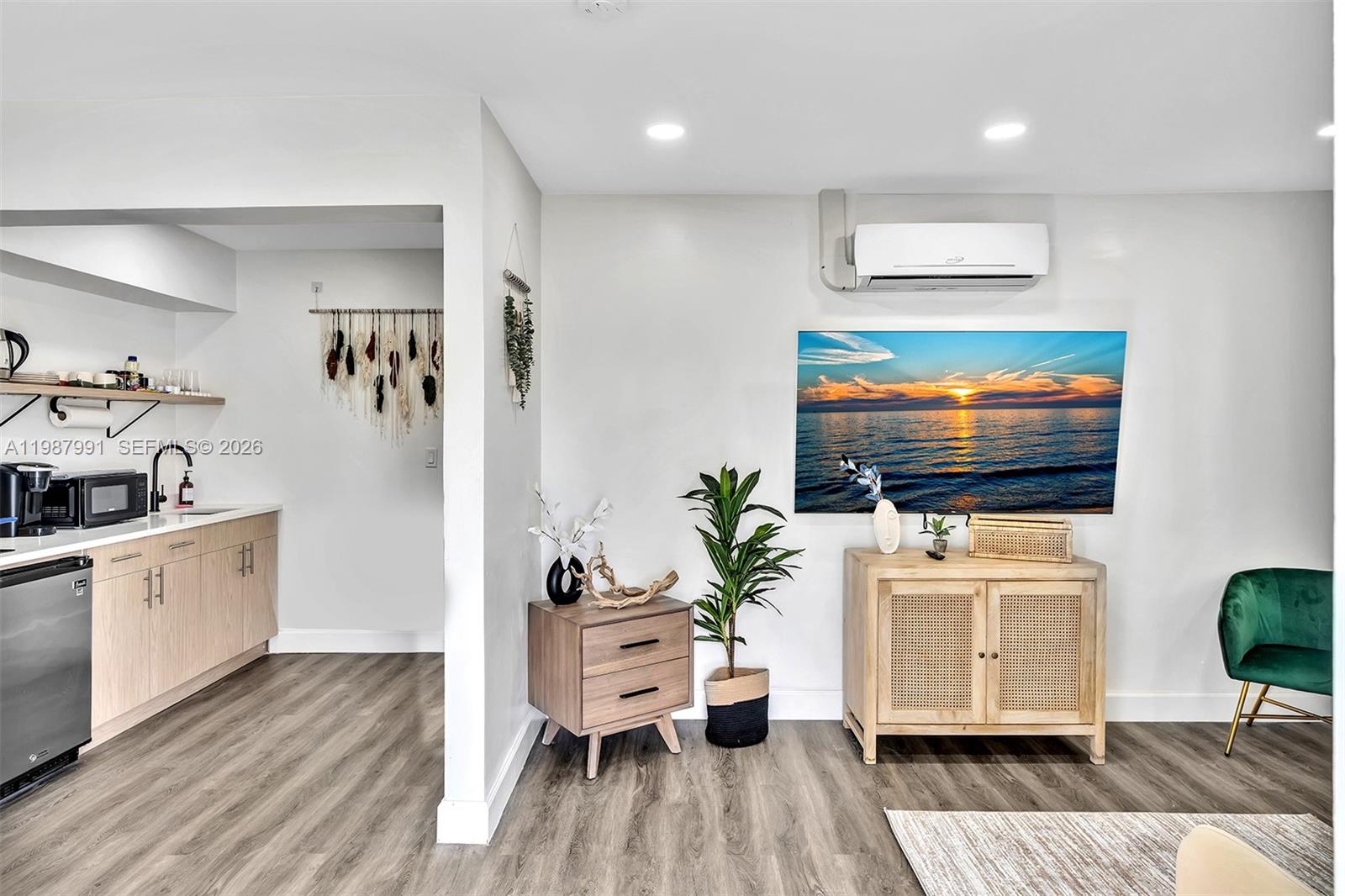 ATLANTIC SHORES DIXIE HIG - Residential Lease