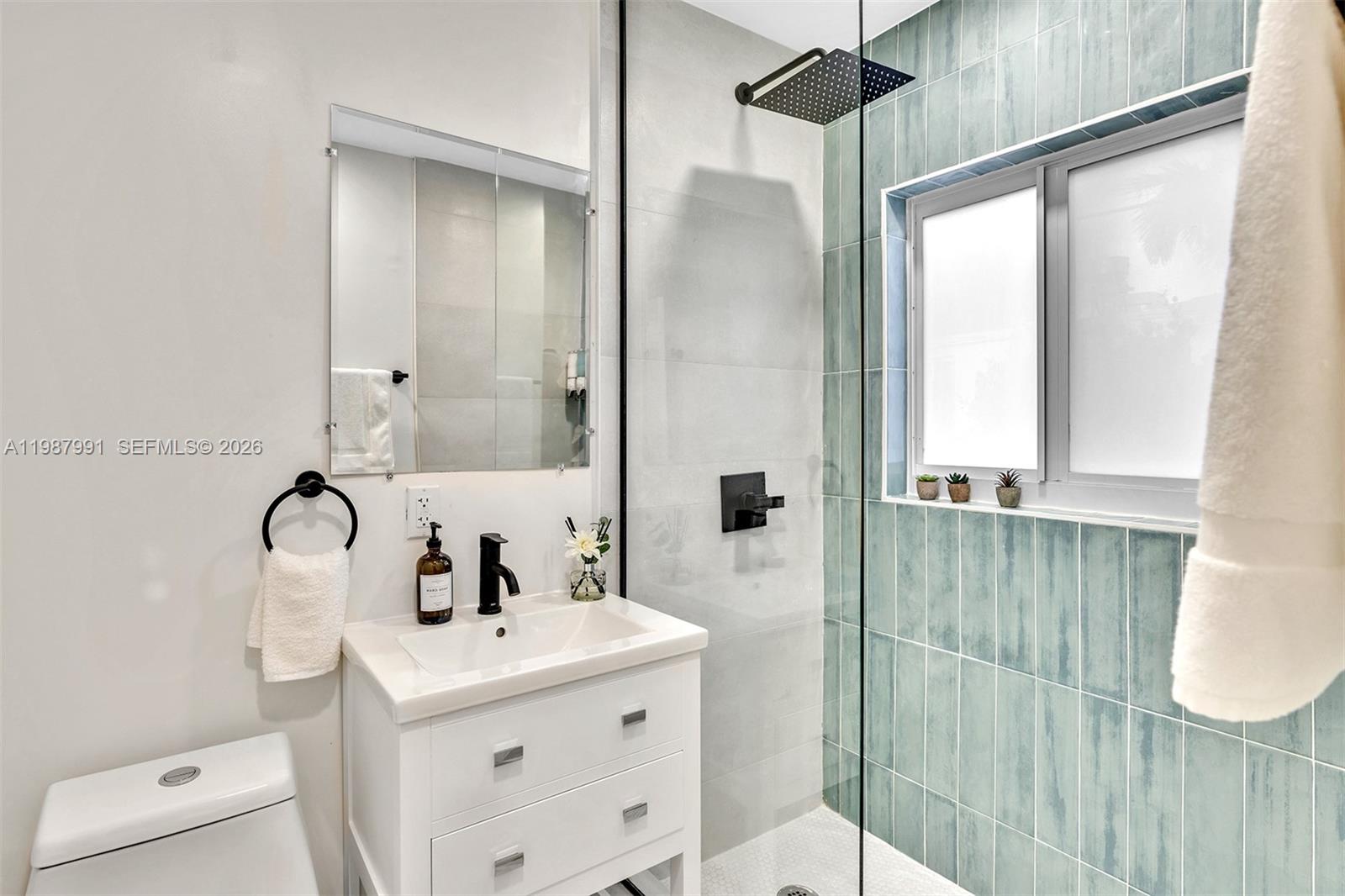 ATLANTIC SHORES DIXIE HIG - Residential Lease