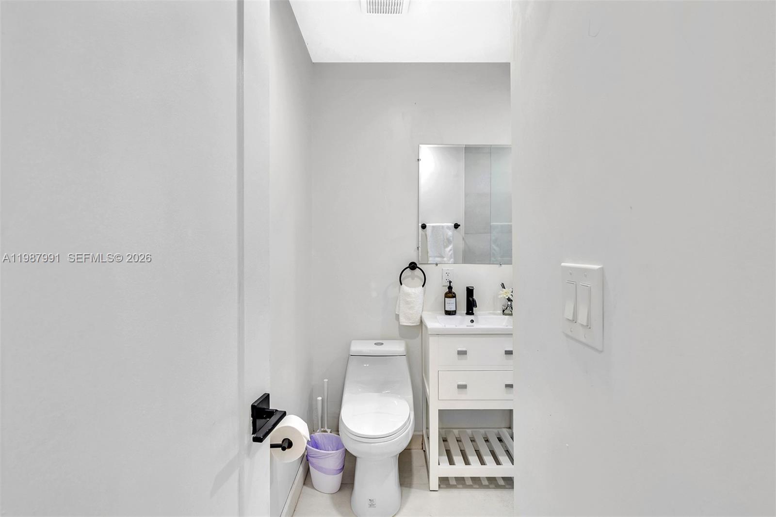 ATLANTIC SHORES DIXIE HIG - Residential Lease