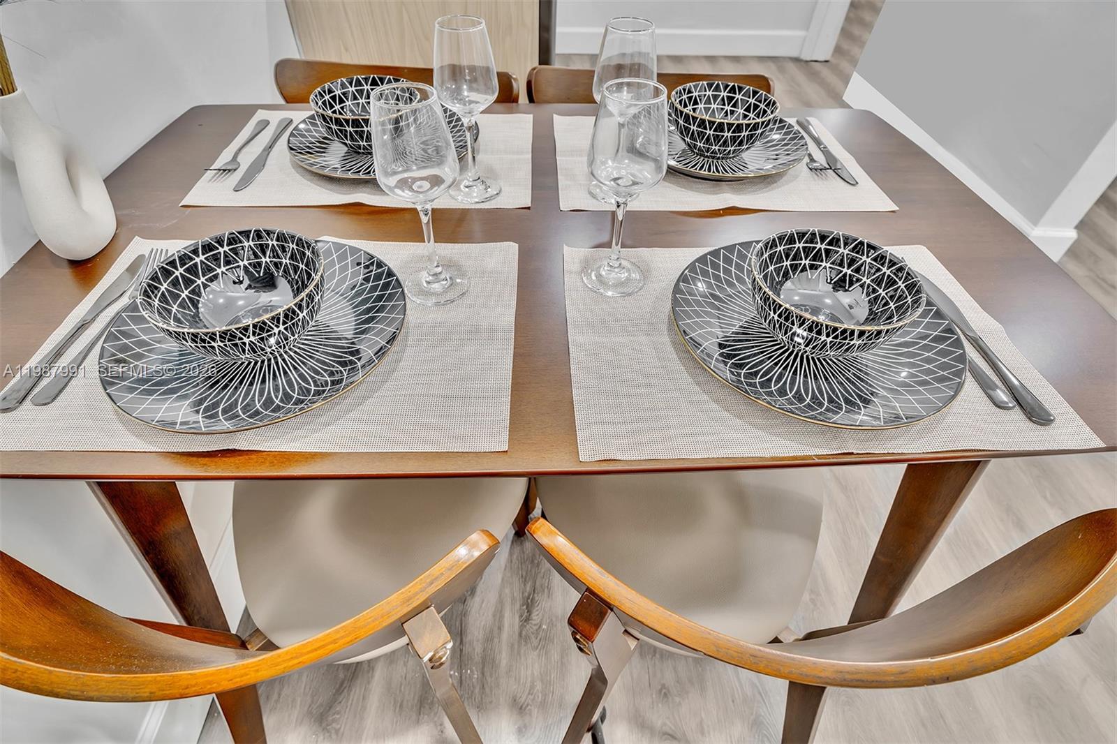 ATLANTIC SHORES DIXIE HIG - Residential Lease