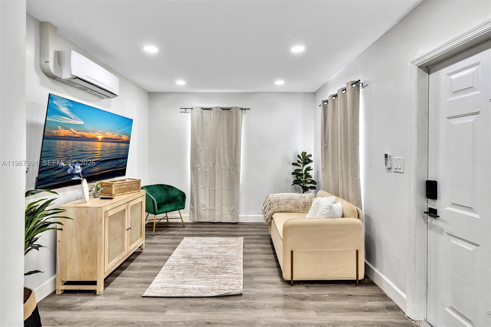 ATLANTIC SHORES DIXIE HIG - Residential Lease