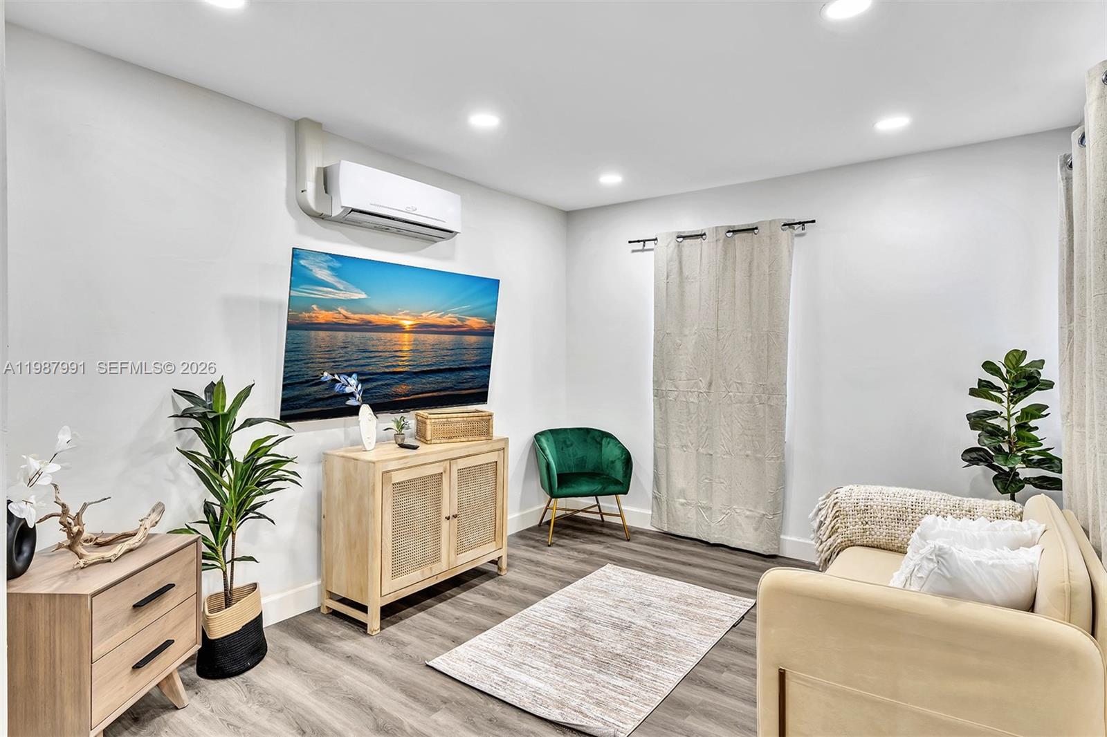 ATLANTIC SHORES DIXIE HIG - Residential Lease