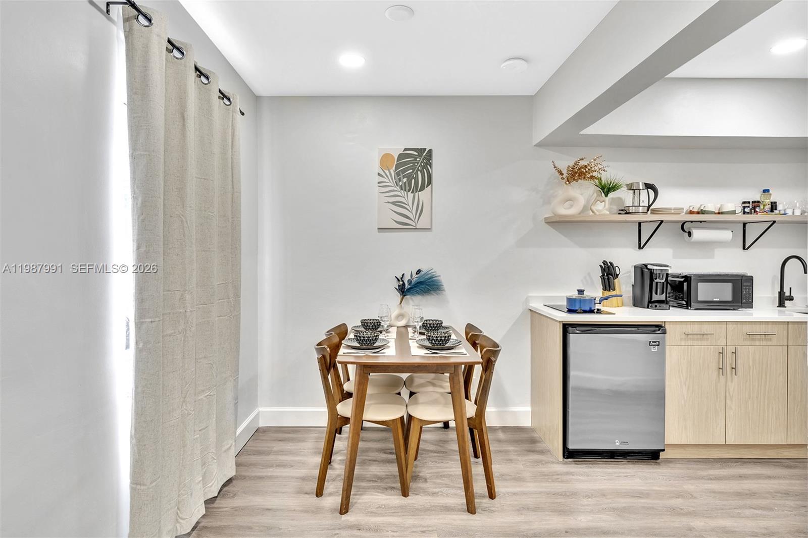 ATLANTIC SHORES DIXIE HIG - Residential Lease