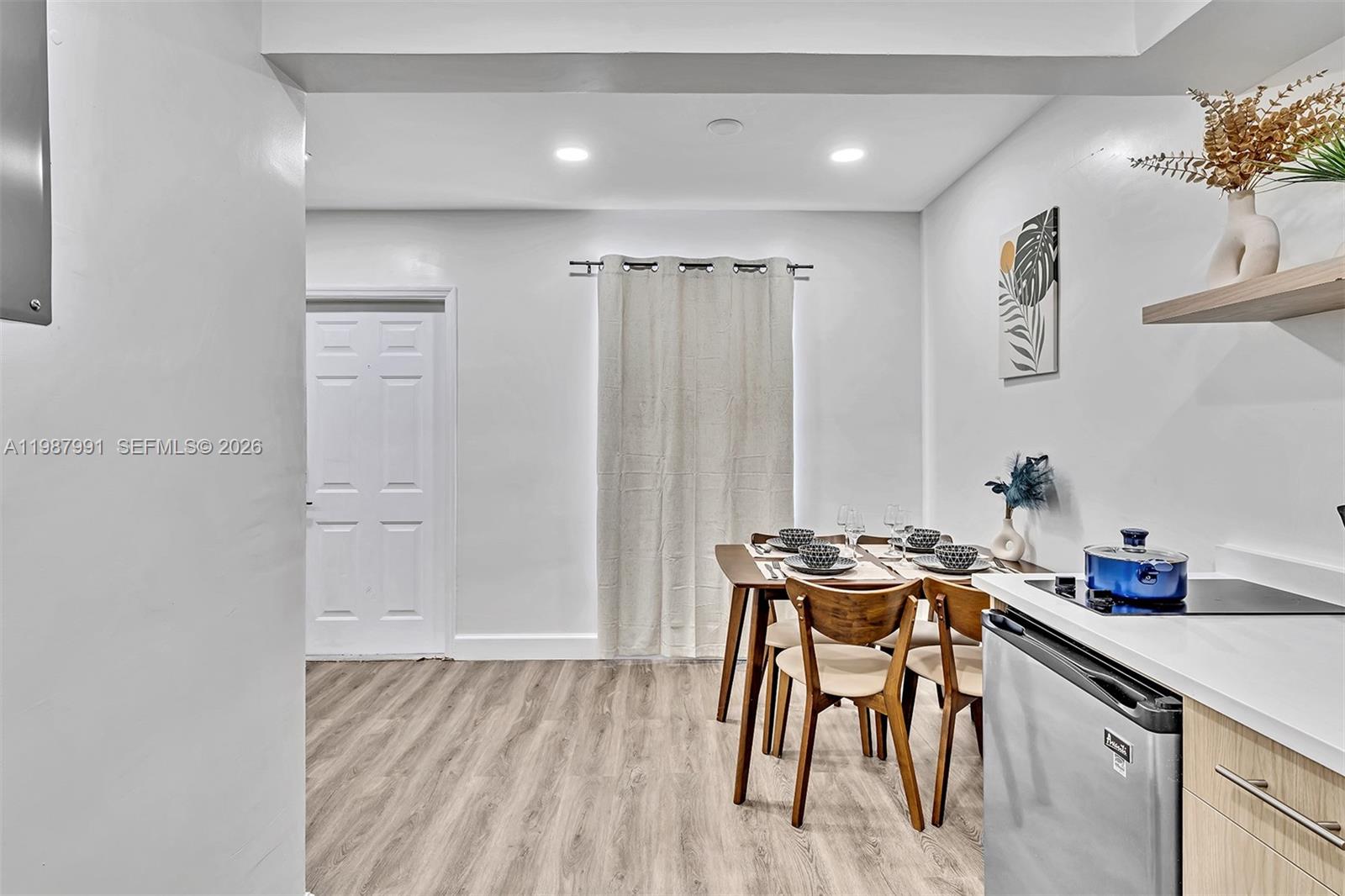 ATLANTIC SHORES DIXIE HIG - Residential Lease