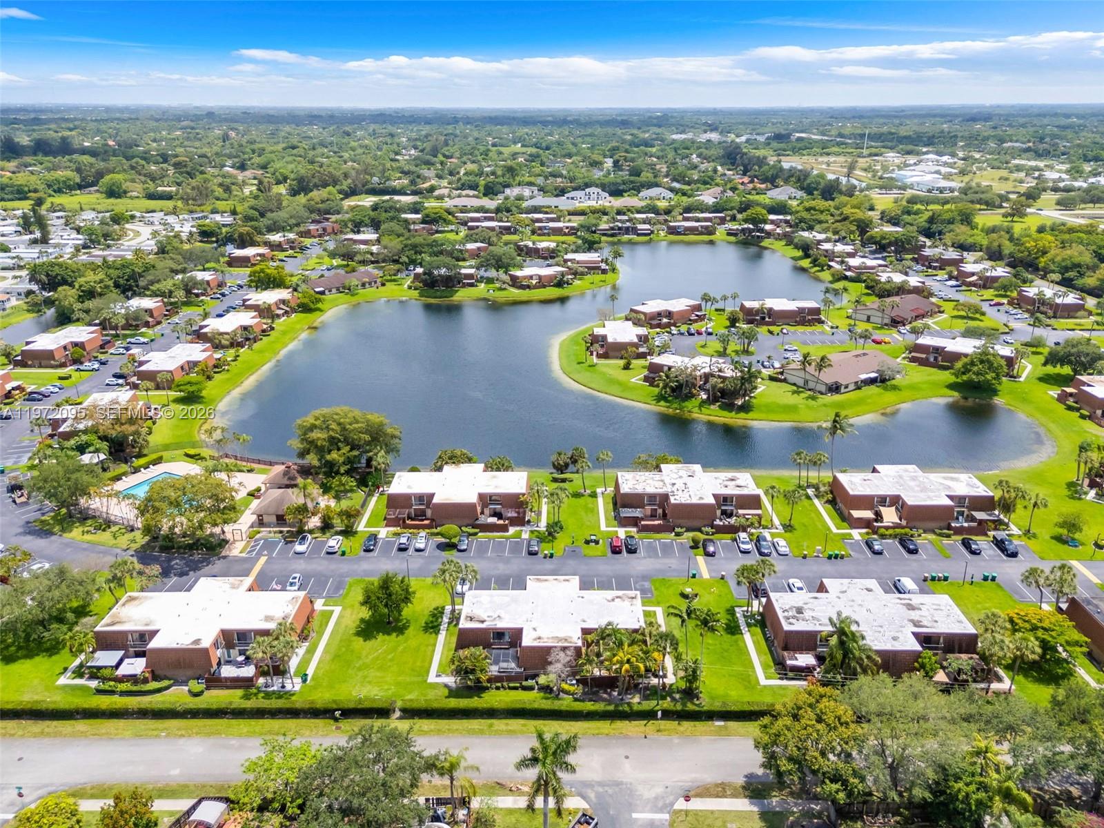 C H E ACRES - Residential