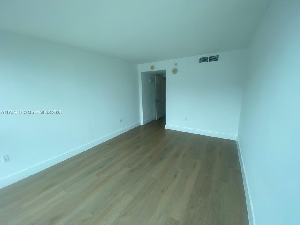2101 Brickell Ave 1401