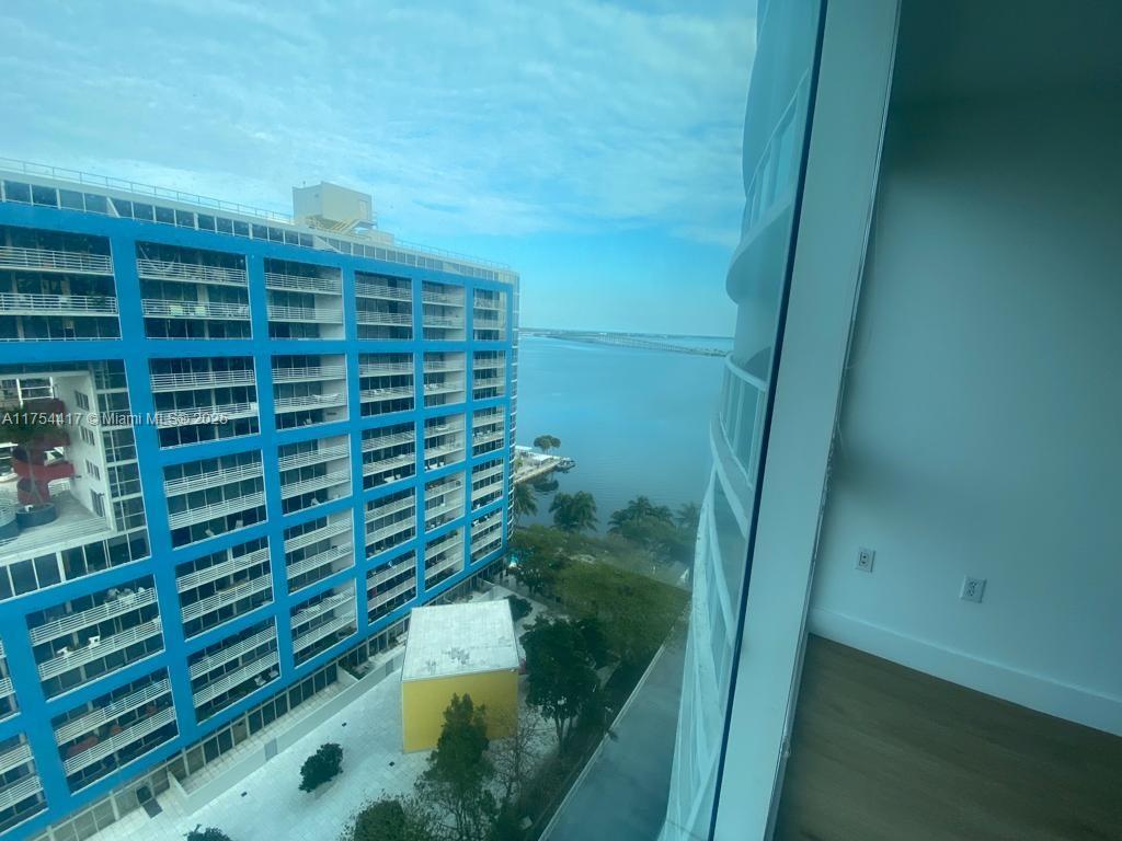 2101 Brickell Ave 1401