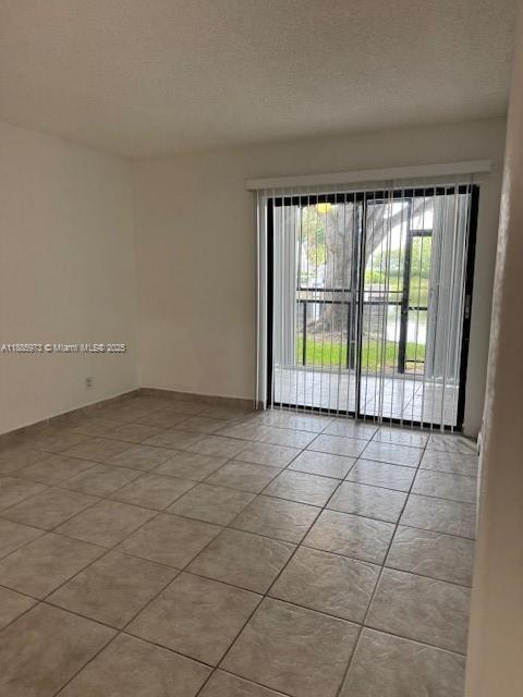 RACQUET CLUB VILLAGE APAR - Residential Lease