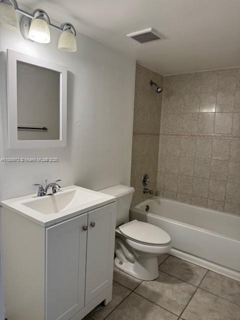 RACQUET CLUB VILLAGE APAR - Residential Lease