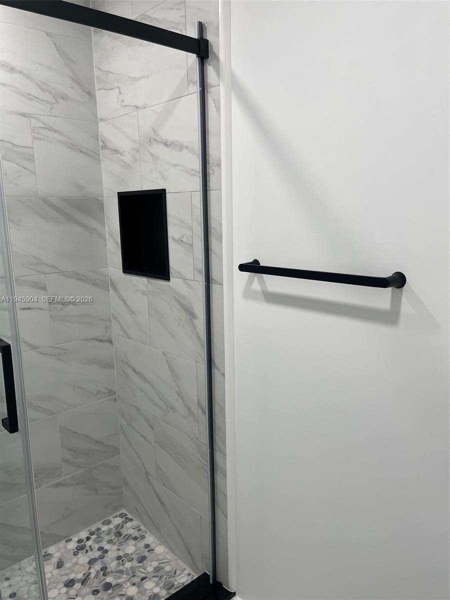 LAKES N GARDENS CONDO #50 - Residential Lease